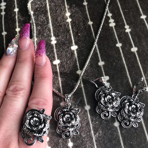 Striking sterling silver 3 piece set. - Picture 3 of 4